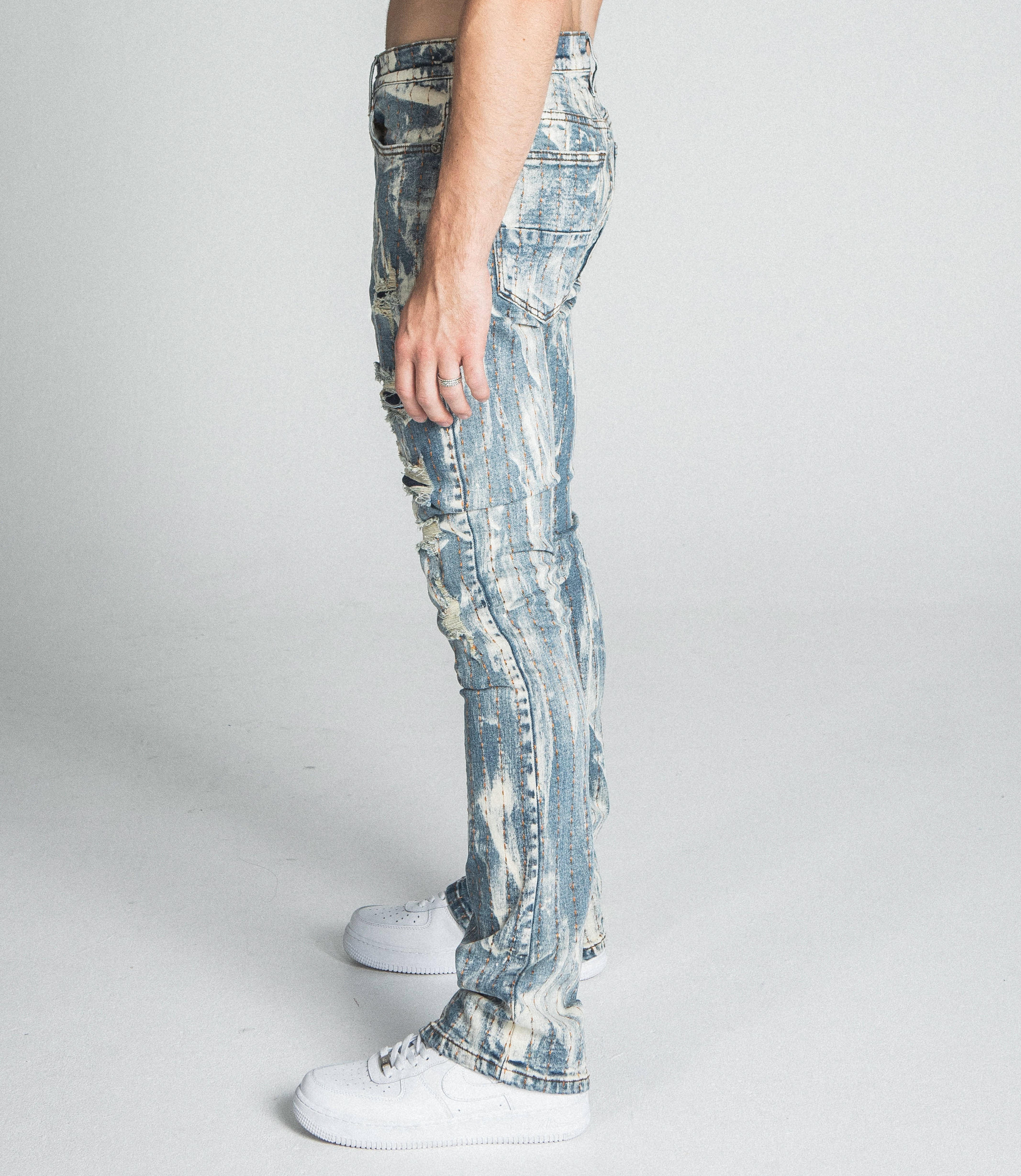 AJ17SK THREAD LINE STACKED JEANS PANTS