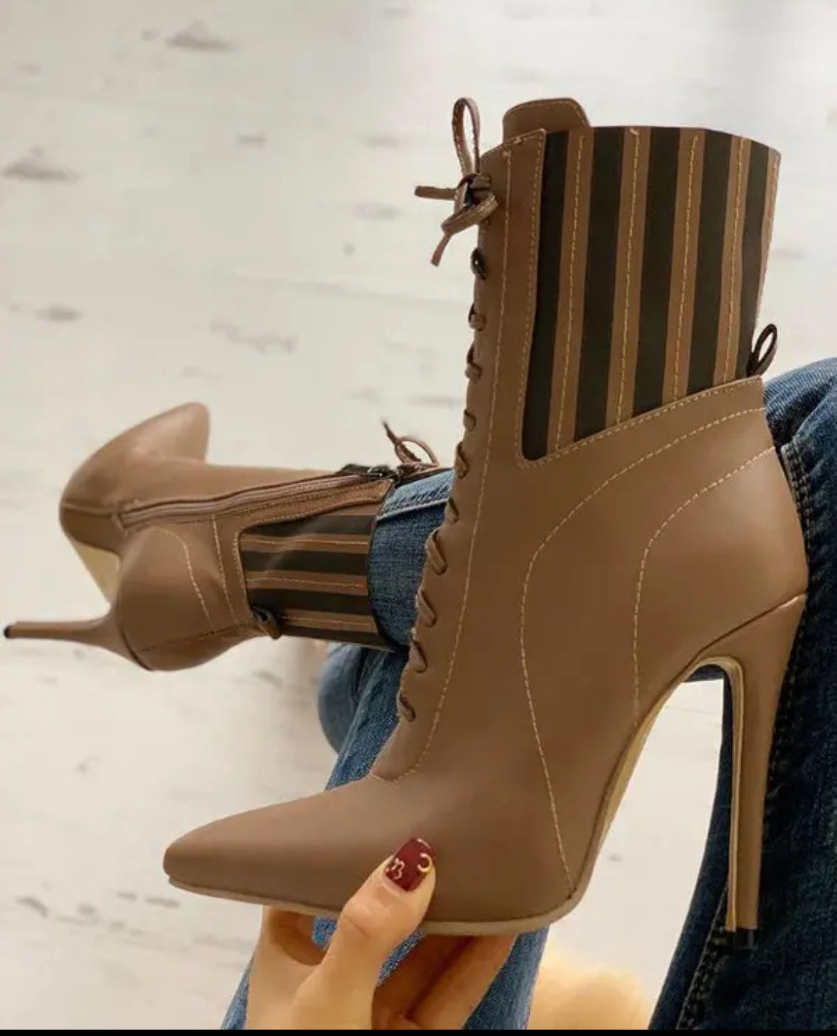 FZ Women's Point Toe Lace-Up Striped Boots - FZwear