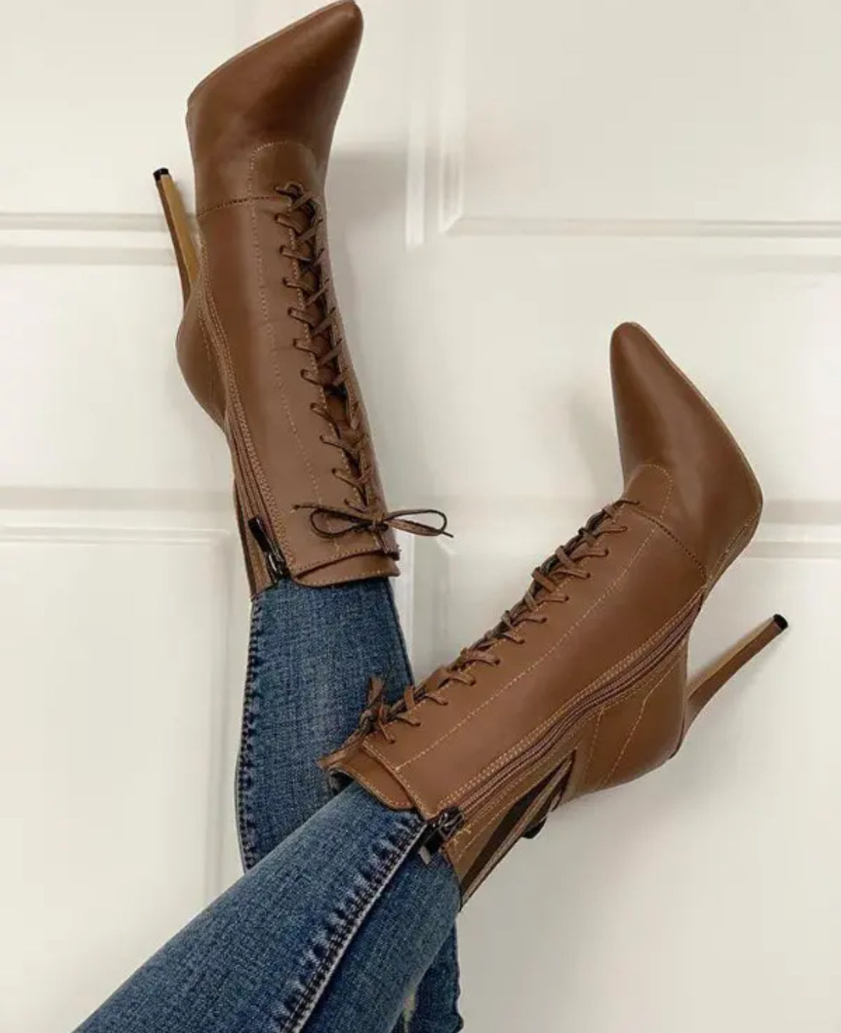 FZ Women's Point Toe Lace-Up Striped Boots - FZwear