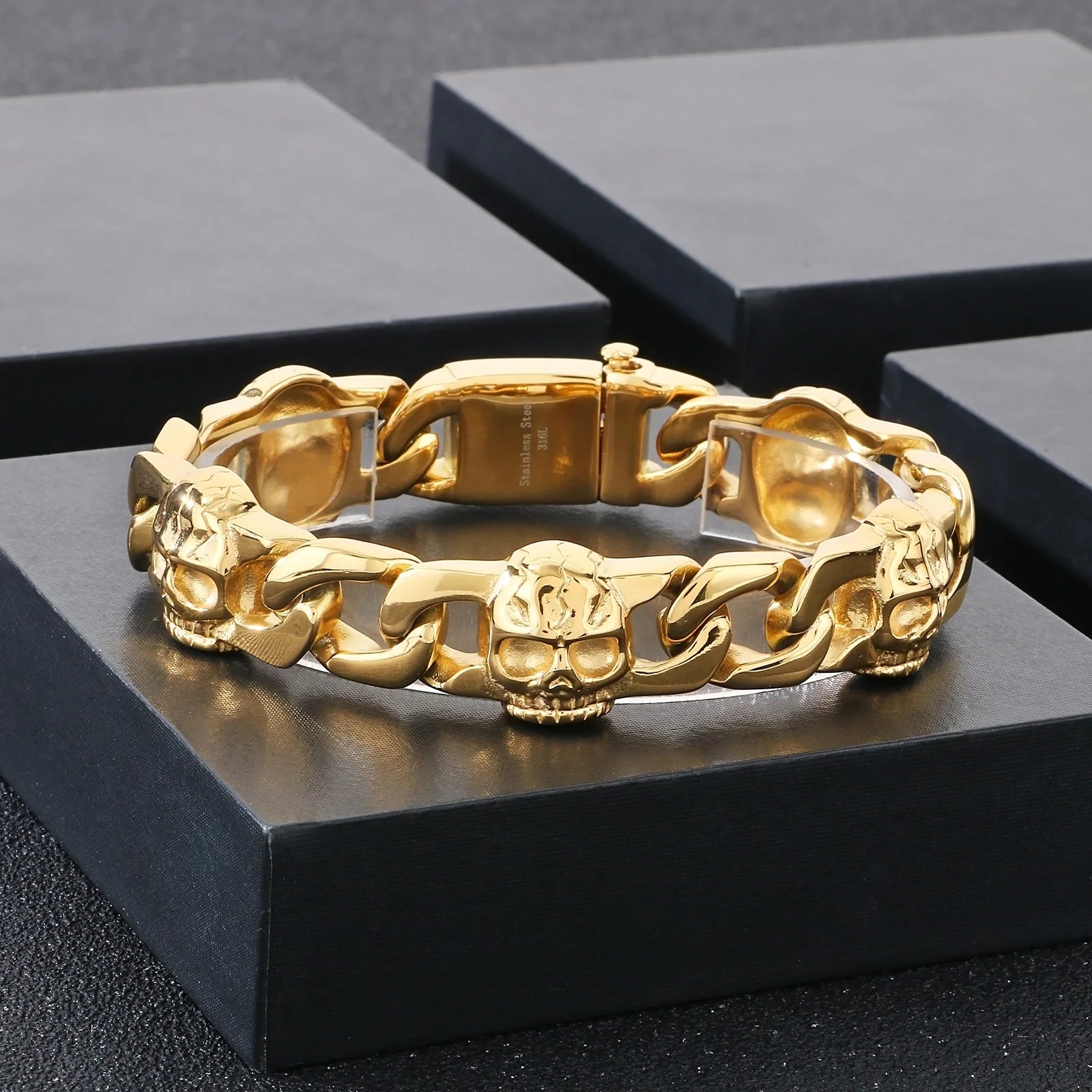 FZ Single Row Cracked Skull Head Stainless Steel Bracelet