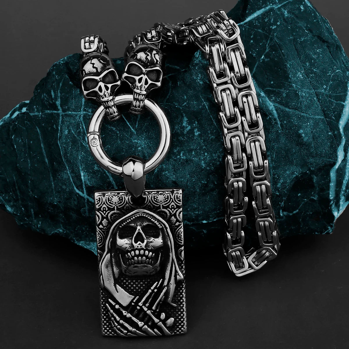 FZ Card Skull Retro Fashion Hip Hop Biker Pendant Stainless Steel Necklace - FZwear