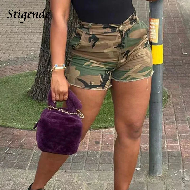 FZ Women's Thin Camouflage Elastic Waist Shorts - FZwear