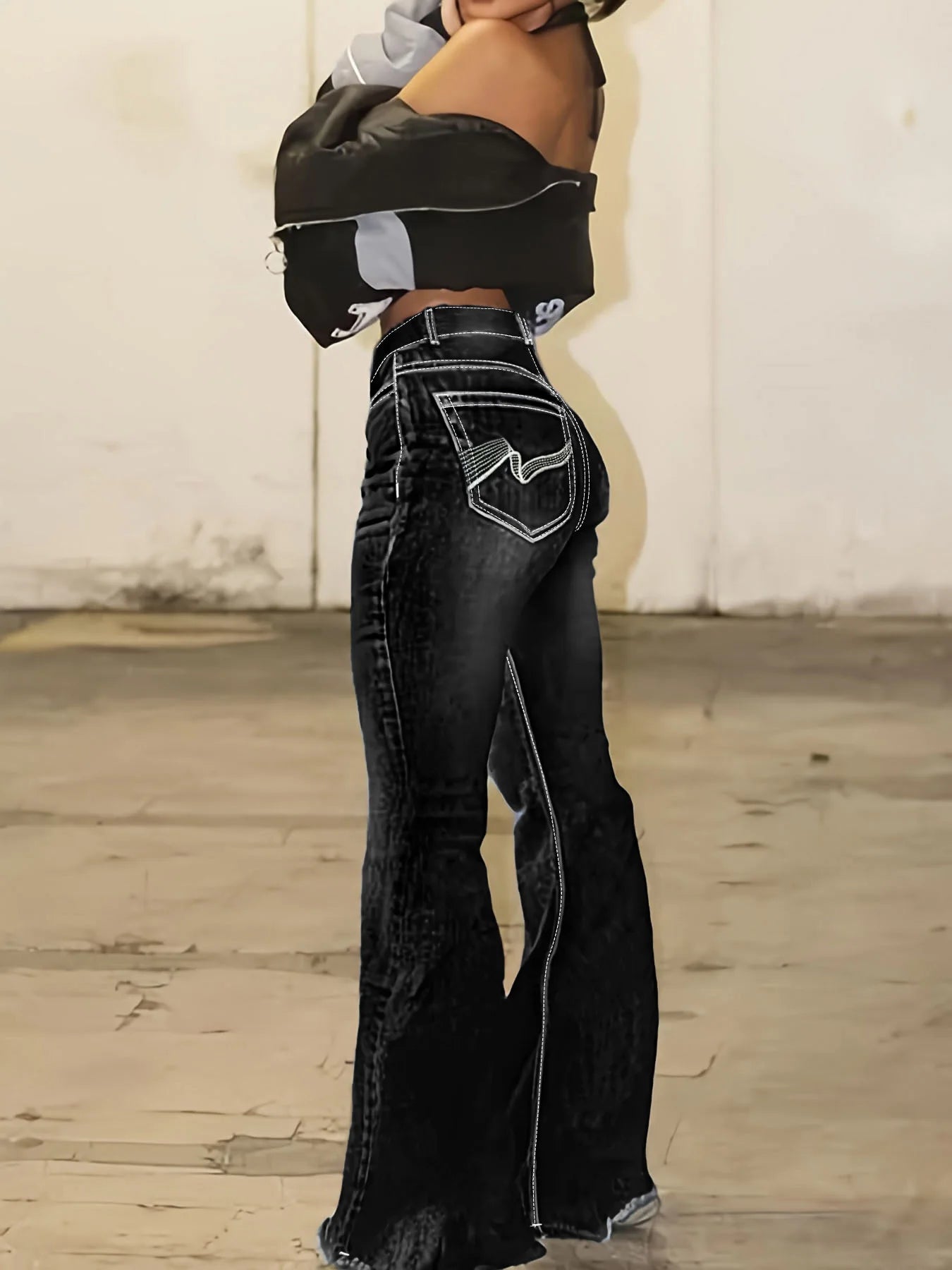 FZ Women's Plus Size Geometric Pattern Embroidered Retro Style Denim Pants