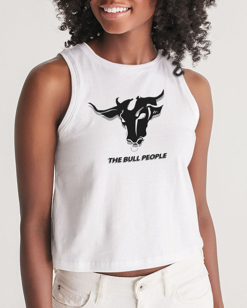 the white bull women's cropped tank