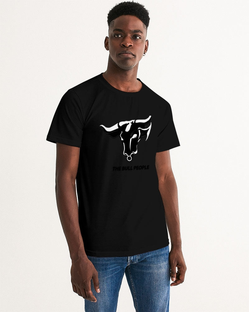 the white bull men's graphic tee