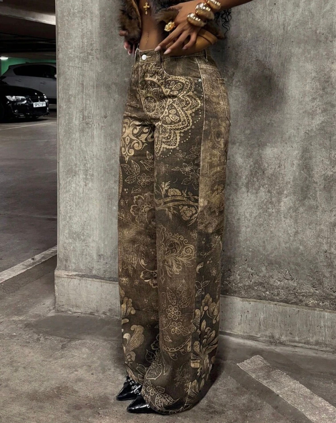 FZ Women's Mid-Rise Printed Washed Straight Leg Denim Pants