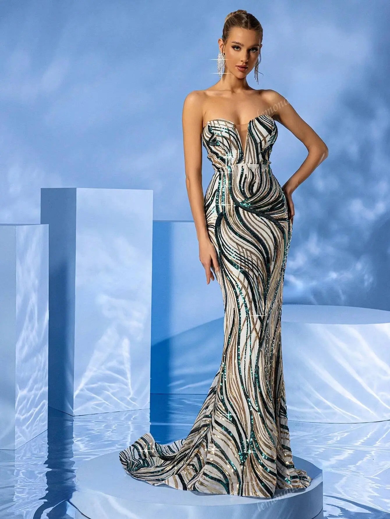 LOVE&LEMONADE Sexy Strapless Blue Sequin Fishtail Evening Gown Dress for Women Wholesale Dropshipping LM86175 FZwear