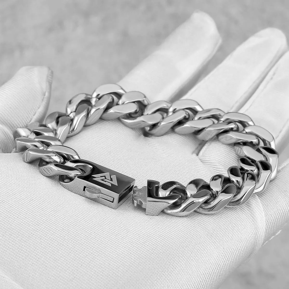 FZ Cuba Chain Fine Polished Stainless Steel Simple Buckle Bracelet - FZwear