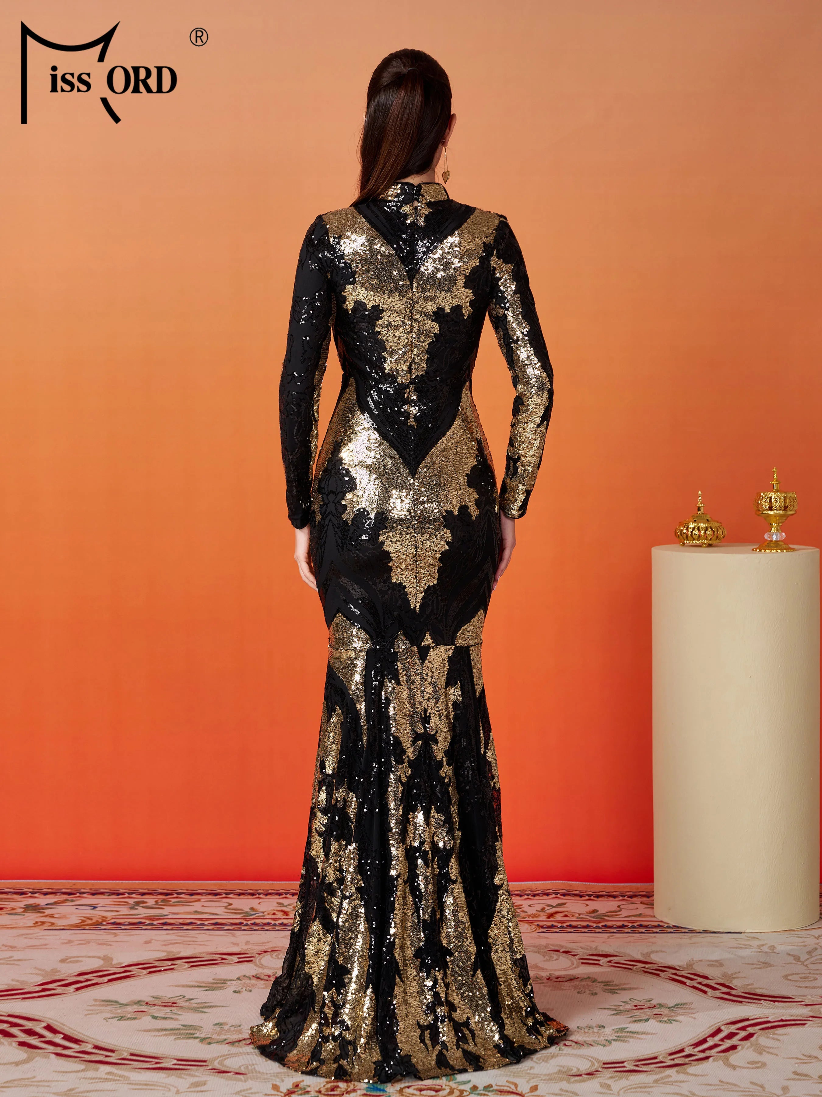 FZ Women's Round Neck Geometry Long Sleeved Sequin Mermaid Evening Dress