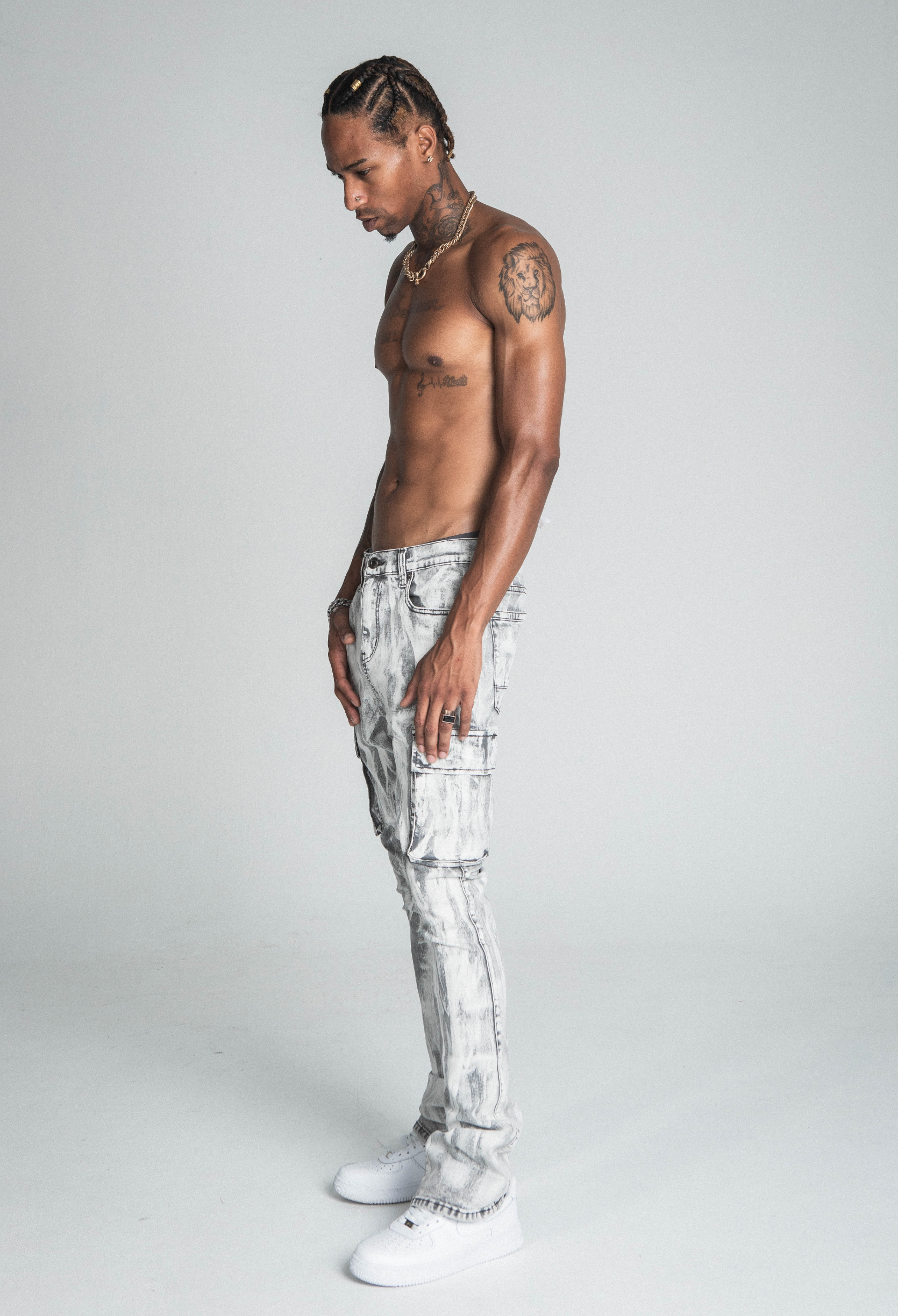 AJ29SK GREY/WHITE WASH STACKED CARGO JEANS PANTS