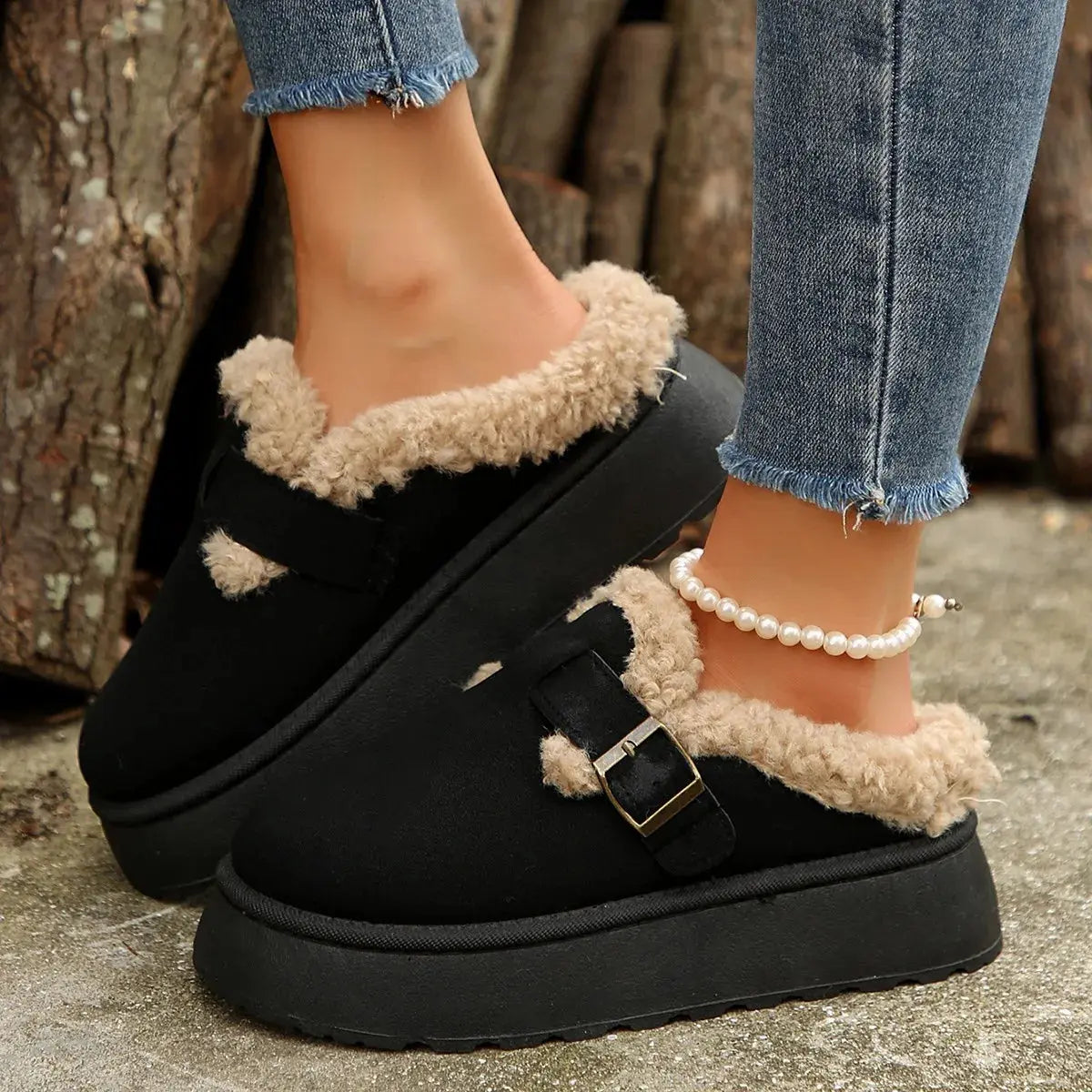 Women Cotton Slippers New Luxury Winter Plush Fashion Shoes for Women Retro Flat Sole Platform Slippers Outdoor Slides Women FZwear