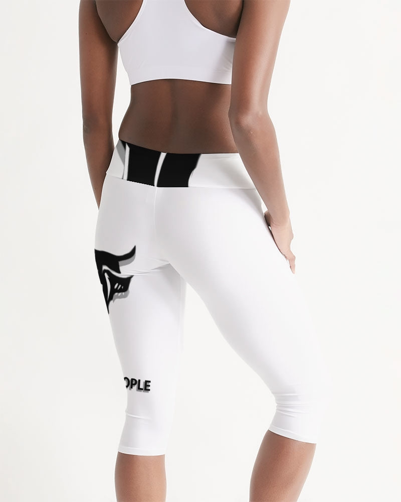 the white  bull women's mid-rise capri