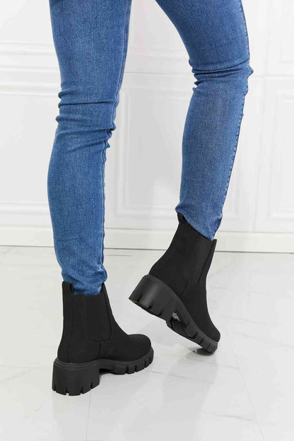 FZ Women's Matte Lug Sole Chelsea Boots