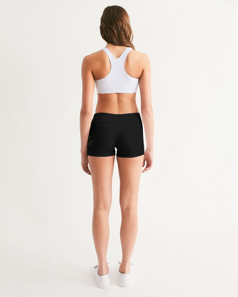 black zone women's mid-rise yoga shorts